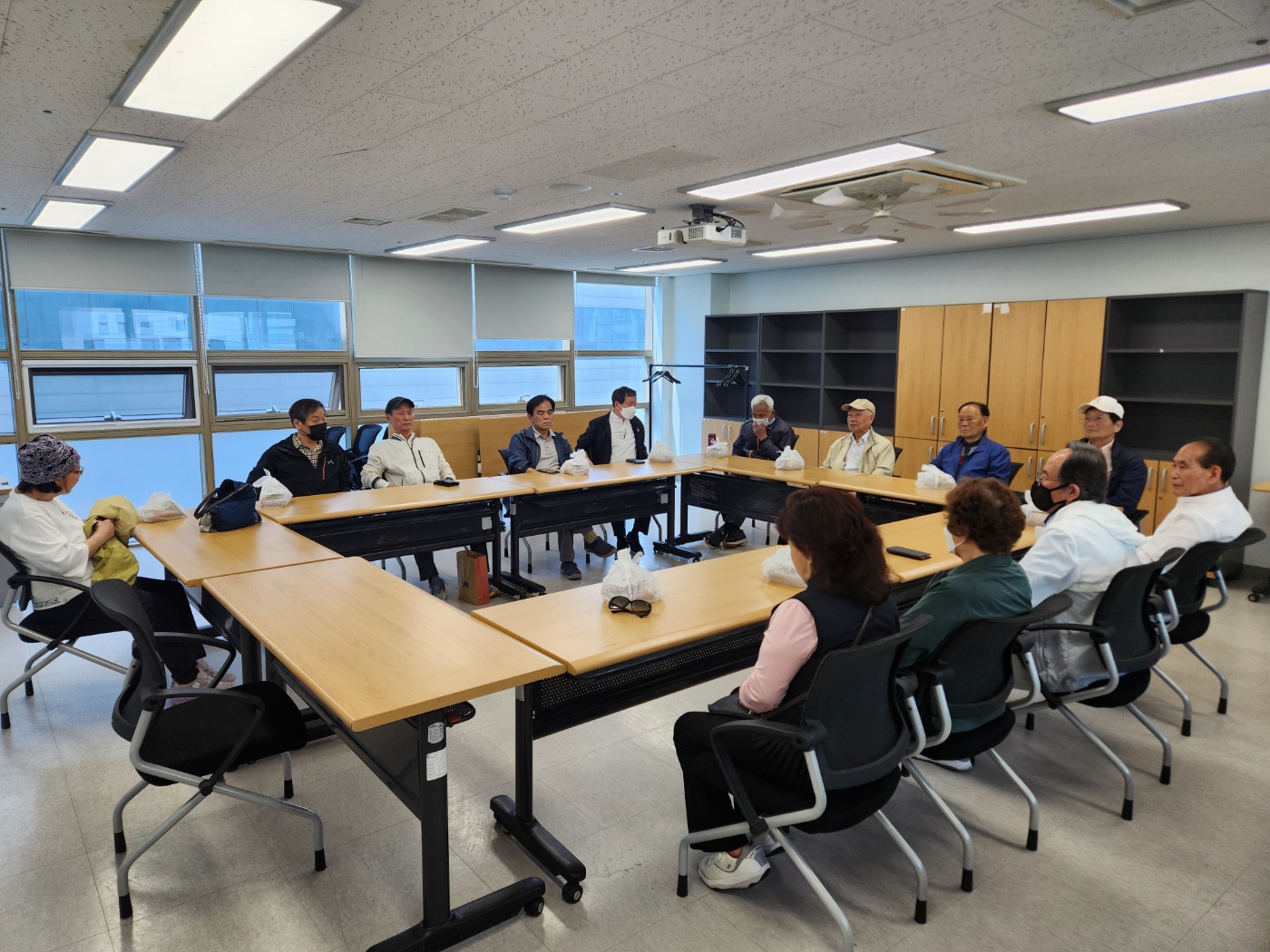 [노인일자리]노인일자리 및 사회활동지원사업 사회서비스형 참여자 간담회 실시