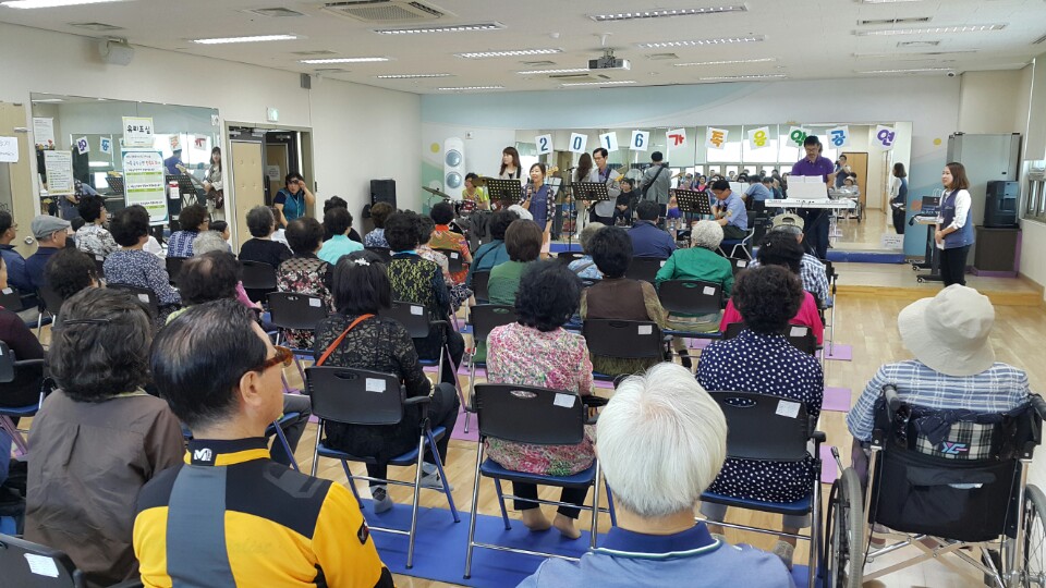 2016년 5월 가정의 달 기념 1차 가족 음악공연 진행!